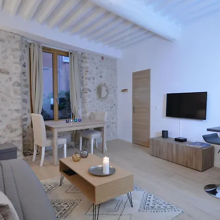 Superb One-bedroom - Stayinantibes- Picasso 1 Apartment *