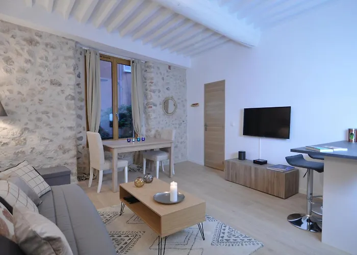 Superb One-bedroom - Stayinantibes- Picasso 1 Apartamento *